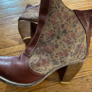 J Shoes Ankle Boot Zipper Back Stacked Heel